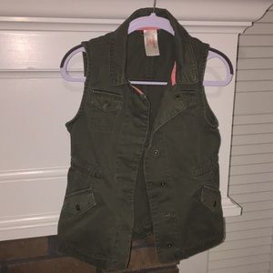 Cat & Jack vest